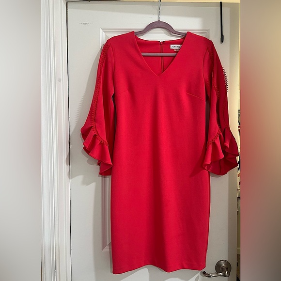 Calvin Klein Dresses & Skirts - Calvin Klein Tiered Bell Sleeve Sheath Dress